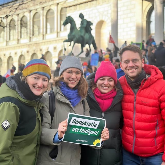 Nach dem Schulterschluss - den zweiten Schritt gegen den Rechtsrutsch gehen: konkrete Maßnahmen ergreifen!