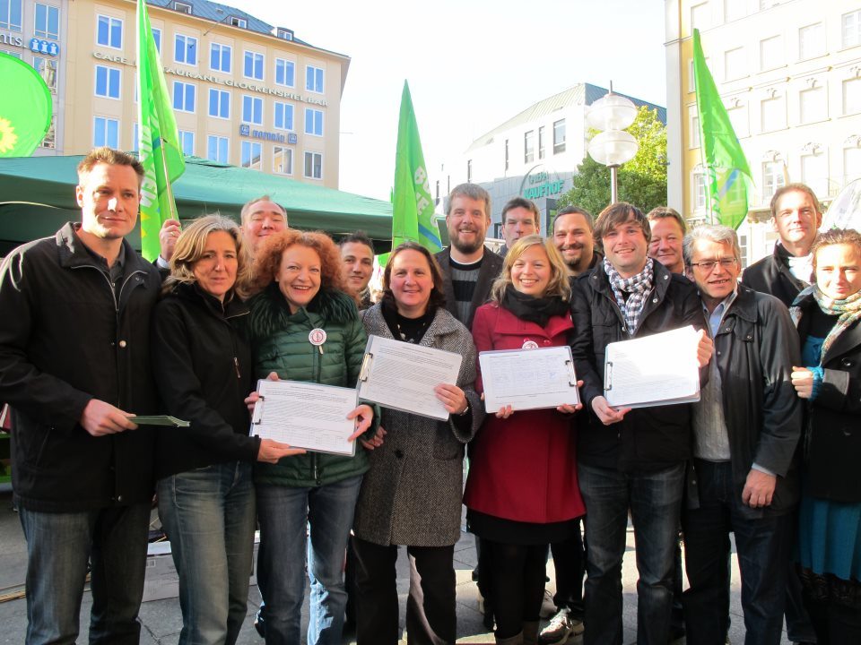 Münchner Grüne bei der Kundgebung gegen die 3. Startbahn mit dabei!