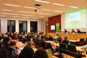 Voller Saal beim Fachgespräch zu Pegida im Bayerischen Landtag