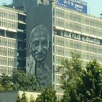 Gandhi ist allgegenwärtig: Das Polizeipräsidium in Delhi