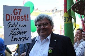 Reinhard Bütikofer protestiert gegen die Klimapolitik der G7 © Grüne Bayern